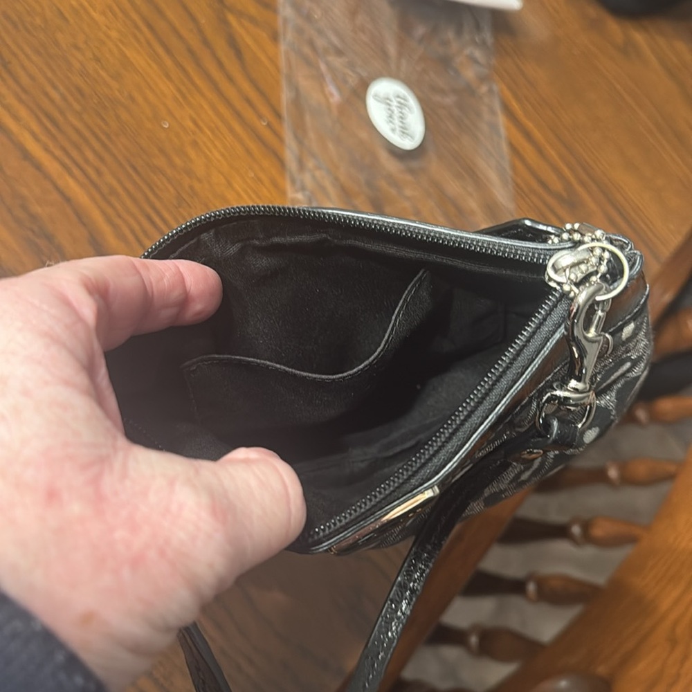 Coach wristlet - Picture 2 of 2